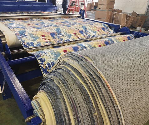Ligne de production automatique de tapis laminés en mousse avec fonction de découpe et de gravure
