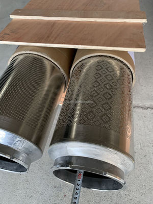 Machine automatique de revêtement de tissus non tissés par étirement de plaque d'aiguille pour la fabrication de tapis