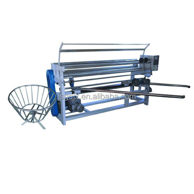 Un cadre de type pour la machine de laminage, l'enroulement du tissu et le laminage du produit en une seule machine