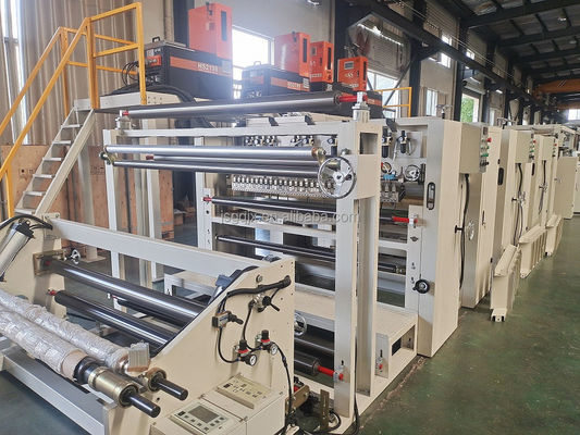 Machine de laminage de revêtement à pulvérisation de colle et de pulvérisation à froid pour les besoins personnalisés