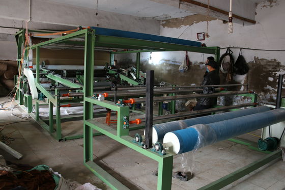 Machine de stratification de tissus non tissés avec colle à base d'eau et étirement de plaque d'aiguille