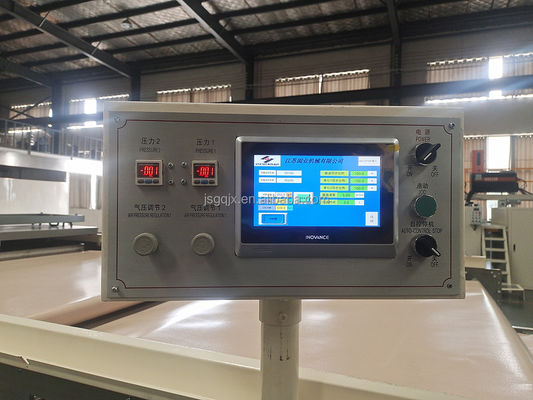 Machine composite électrique à panneau de nid d'abeille en aluminium pour usine de fabrication de tissus