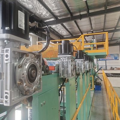 Machine automatique de stratification à la flamme par éponge pour la production de vinyle et de spongebond
