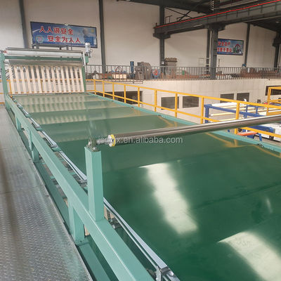 4500 Machine de laminage à la flamme automatique pour la fabrication de tapis sur mesure