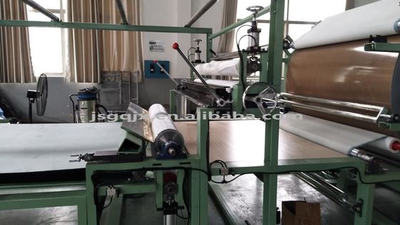 Machine de laminage pour matériaux d'emballage Voltage 380V Grade automatique