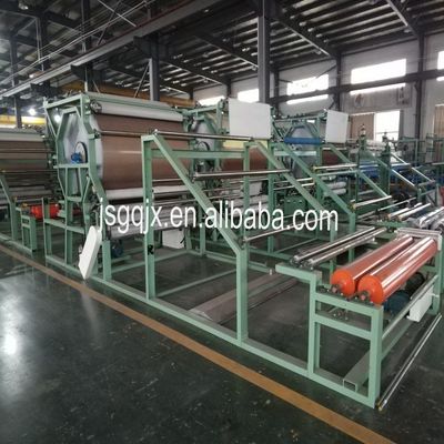 Vitesse de production 5-45 m/min Machine de stratification en mousse d'éponge de tissu pour la fabrication de rembourrage de tapis