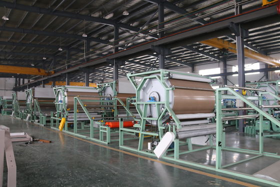 Machine de laminage pour matériaux d'emballage Voltage 380V Grade automatique